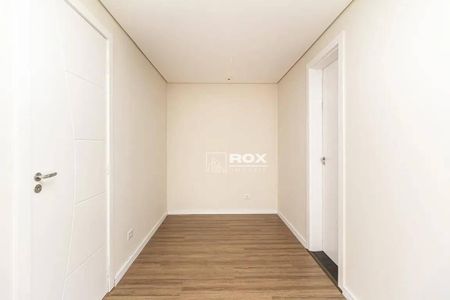 2_photo/94dcfb0011.5cb8e3e0f3c52cd8-ATLAS-06fbf0f4-b635-46c5-9b77-9011dfa1a4a1.jpg de casa à venda com 3 quartos, 135m² em Boqueirão, Curitiba