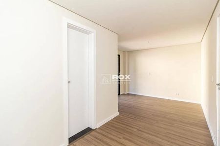 3_photo/94dcfb0011.5cb8e3e0f3c52cd8-ATLAS-0cc2c6c3-090d-413e-9d69-e2bb6bdedc63.jpg de casa à venda com 3 quartos, 135m² em Boqueirão, Curitiba