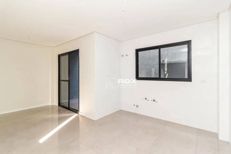 5_photo/94dcfb0011.5cb8e3e0f3c52cd8-ATLAS-b11cf2fa-3293-40b6-9de4-00873262ffbb.jpg de casa à venda com 3 quartos, 135m² em Boqueirão, Curitiba