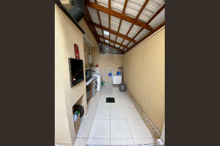 2_photo/94dcfb0097.bb2cfda027800a9a-ATLAS-ebb604ec-7474-4e59-abd8-bbbdaadd3f67.jpg de casa à venda com 3 quartos, 112m² em Boqueirão, Curitiba