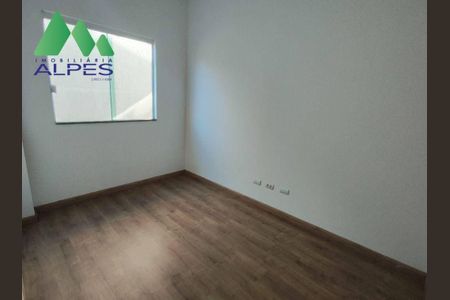 4_photo/94dcfb00bd.e6f02a1e96aef2b1-ATLAS-f18de076-e6a9-4d50-8ceb-d18925b2d6de.jpg de casa à venda com 4 quartos, 144m² em Boqueirão, Curitiba