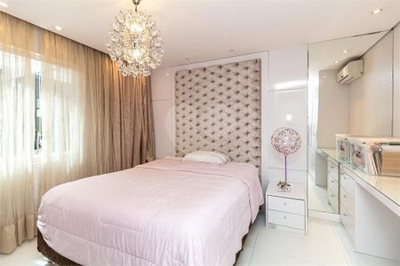 10_photo/94dcfb014f.3c69d957acbface1-ATLAS-0207fd10-9cfd-4db3-85f6-5a2bfe949483.jpg de casa à venda com 5 quartos, 480m² em Boqueirão, Curitiba