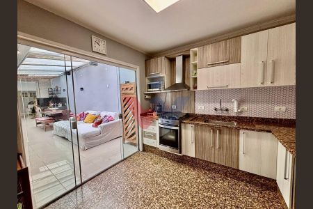 6_photo/94dcfb018b.acb489c3856340f7-ATLAS-2b8c85ca-3399-4280-83c4-92dde7397cb5.jpg de casa à venda com 3 quartos, 278m² em Boqueirão, Curitiba