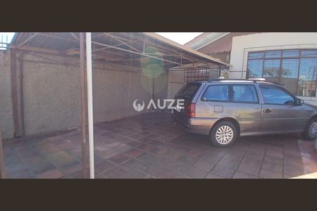 7_photo/94dcfb024f.3714cccd63f8fe2d-ATLAS-b17eec51-ae46-4e2a-ac6e-230394436fae.jpg de casa à venda com 3 quartos, 130m² em Boqueirão, Curitiba