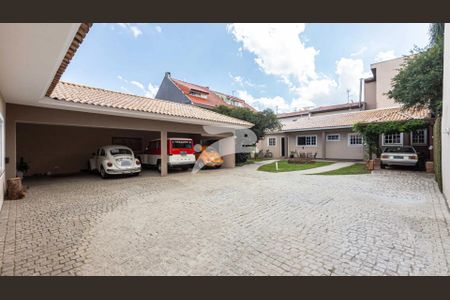 18_photo/94dcfb0285.bb2cfda027800a9a-ATLAS-a45daf40-bbce-46fb-bda9-c26b39236663.jpg de casa à venda com 3 quartos, 346m² em Boqueirão, Curitiba