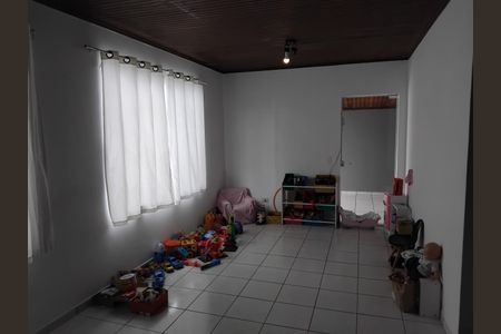 10_photo/94dcfb031b.b2c1f66c79c6256c-ATLAS-87a8d6fb-2481-41d3-9e57-815f2f931373.jpg de casa à venda com 3 quartos, 170m² em Boqueirão, Curitiba