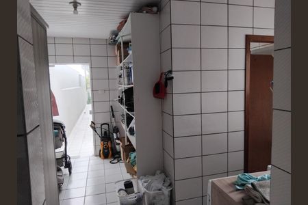 27_photo/94dcfb031b.b2c1f66c79c6256c-ATLAS-8ad6e781-080e-4f91-96c8-b215bfd4a8a8.jpg de casa à venda com 3 quartos, 170m² em Boqueirão, Curitiba