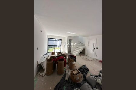 4_photo/94dcfb039d.9ee7f504bd9330aa-ATLAS-9dbb085f-4794-4ecc-b1cb-4421997061f4.jpg de casa à venda com 3 quartos, 90m² em Boqueirão, Curitiba