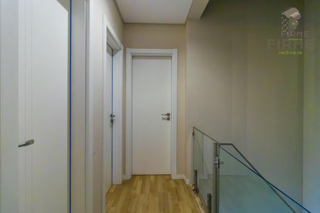 46_photo/94dcfb03fb.4b7dcfb2c79d6c39-ATLAS-71b0ad0b-d6e9-4402-9b4c-916f4a22d53b.jpg de casa à venda com 3 quartos, 106m² em Boqueirão, Curitiba