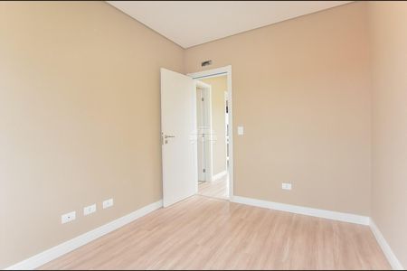 25_photo/94dcfb03fb.6e0edc8705c302dd-ATLAS-9a7d9936-4fde-48d4-9084-1261912bbfdb.jpg de casa à venda com 3 quartos, 133m² em Boqueirão, Curitiba