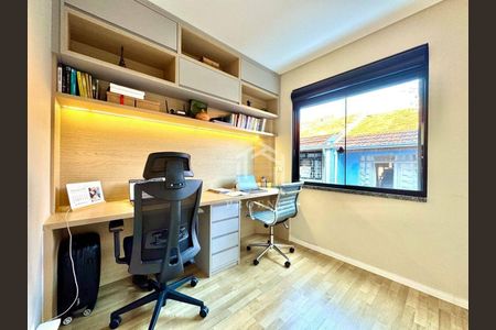 5_photo/94dcfb03fb.9859a1d27340179e-ATLAS-062d4d16-274a-4df2-bebd-eded2d1b6e4f.jpg de casa à venda com 3 quartos, 110m² em Boqueirão, Curitiba