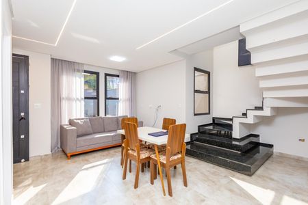 6_photo/94dcfb042b.11ceba12b51dba80-ATLAS-b2f0e824-cc38-40ea-9bba-eab5429eac33.jpg de casa à venda com 3 quartos, 202m² em Alto Boqueirão, Curitiba