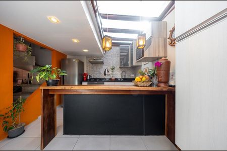 7_photo/94dcfb044d.9de602c9eba3ccdb-ATLAS-09966fac-89c5-4a0a-9d2d-4f4e083c0569.jpg de casa à venda com 2 quartos, 118m² em Xaxim, Curitiba