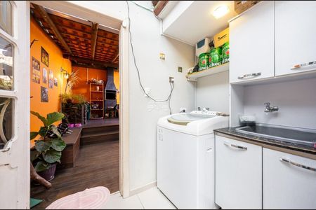 9_photo/94dcfb044d.9de602c9eba3ccdb-ATLAS-6ed6a31b-5dbc-464e-a33e-cb4548a00105.jpg de casa à venda com 2 quartos, 118m² em Xaxim, Curitiba