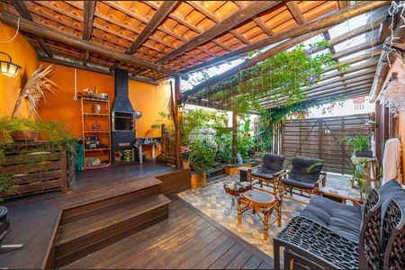 6_photo/94dcfb044d.9de602c9eba3ccdb-ATLAS-c37f67a2-4c50-4fc3-8ad7-91d27f628d61.jpg de casa à venda com 2 quartos, 118m² em Xaxim, Curitiba