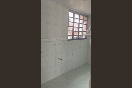 2_photo/94dcfb044d.f63caee062125e05-ATLAS-0237e42b-3768-46ba-b6c1-b45fe2851471.jpg de casa à venda com 3 quartos, 62m² em Xaxim, Curitiba