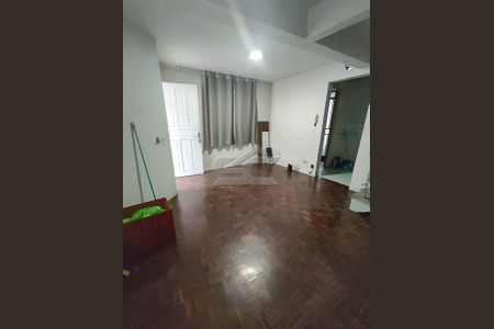 8_photo/94dcfb044d.f63caee062125e05-ATLAS-63430be0-4882-47d9-8558-c87b9d9daf86.jpg de casa à venda com 3 quartos, 62m² em Xaxim, Curitiba