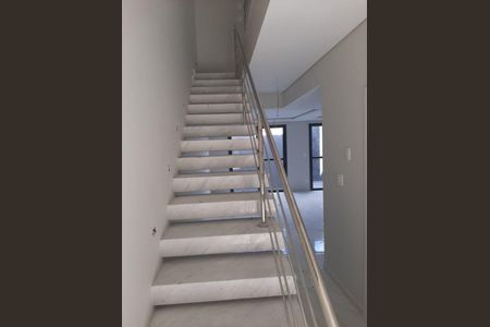 6_photo/94dcfb04e3.0513d7b162f18e15-ATLAS-d95a4644-d1b7-4f8a-90fa-7dd7cbb73868.jpg de casa à venda com 4 quartos, 179m² em Xaxim, Curitiba