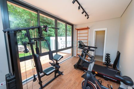 5_photo/94dcfb05ef.b967972426719463-ATLAS-e20e4bce-f848-4e54-830f-4f4eb4eb4467.jpg de casa à venda com 4 quartos, 205m² em Alto Boqueirão, Curitiba