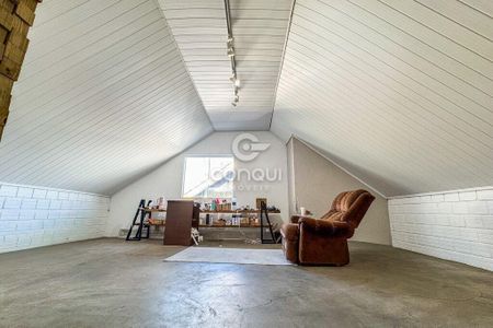 6_photo/94dcfb0617.1cd0932df4b60f78-ATLAS-67b893de-e30c-4eab-ac59-9668d1a6f72c.jpg de casa à venda com 3 quartos, 149m² em Alto Boqueirão, Curitiba