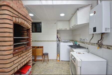 25_photo/94dcfb0653.521465a1a6cc0fb0-ATLAS-5421a3ad-c34e-46de-ab6a-fda16cf1b1b9.jpg de casa à venda com 3 quartos, 160m² em Alto Boqueirão, Curitiba