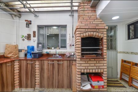 2_photo/94dcfb0653.521465a1a6cc0fb0-ATLAS-8595aafa-7e42-4c68-9d50-d114fb6fddf4.jpg de casa à venda com 3 quartos, 160m² em Alto Boqueirão, Curitiba