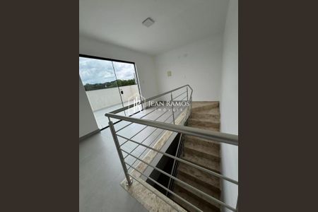 9_photo/94dcfb06cd.8ca146e4695ff152-ATLAS-45abc4c4-0fba-4a78-a124-d4f3508faca0.jpg de casa à venda com 3 quartos, 108m² em Boqueirão, Curitiba