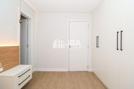 2_photo/94dcfb0745.4a8fb705dfdf76a3-ATLAS-14c1dd3f-5664-4016-96b4-cab287dbbcef.jpg de casa à venda com 3 quartos, 285m² em Xaxim, Curitiba