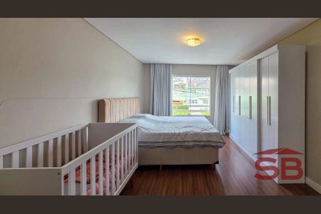 33_photo/94dcfb075b.e348e20e25b59110-ATLAS-2d14b706-3bdb-42ff-af04-e80bbe00a93f.jpg de casa à venda com 3 quartos, 121m² em Alto Boqueirão, Curitiba