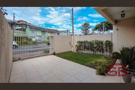 8_photo/94dcfb075b.e348e20e25b59110-ATLAS-b73bacb6-3ee5-49fe-a2eb-05690cf144f5.jpg de casa à venda com 3 quartos, 121m² em Alto Boqueirão, Curitiba