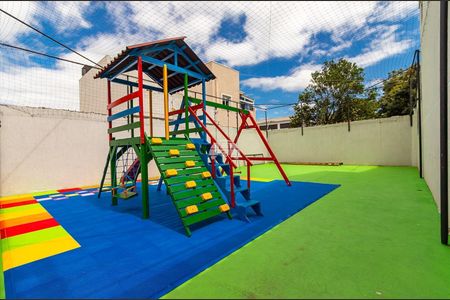 18_photo/94dcfb07c3.962d68d4163dae4a-ATLAS-a7043f49-0ddd-49f6-b433-b6c0accb1d8e.jpg de casa à venda com 3 quartos, 63m² em Alto Boqueirão, Curitiba