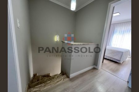 12_photo/94dcfb0879.e6f02a1e96aef2b1-ATLAS-468687f0-bc02-4d9e-b0a4-b920fcae136b.jpg de casa à venda com 3 quartos, 180m² em Alto Boqueirão, Curitiba