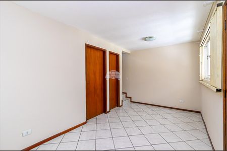 4_photo/94dcfb0941.c1dc00249eefaead-ATLAS-7884845d-4e69-4e88-8386-aec2ac2cdf09.jpg de casa à venda com 3 quartos, 63m² em Xaxim, Curitiba