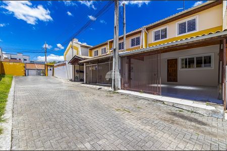 3_photo/94dcfb0941.c1dc00249eefaead-ATLAS-9ee24d63-6703-4e8d-a33c-ead34ef01c19.jpg de casa à venda com 3 quartos, 63m² em Xaxim, Curitiba