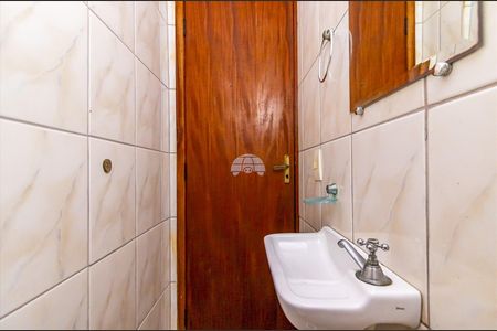 25_photo/94dcfb0941.c1dc00249eefaead-ATLAS-ca28ad01-25e9-42b6-b133-02f1ff816b63.jpg de casa à venda com 3 quartos, 63m² em Xaxim, Curitiba