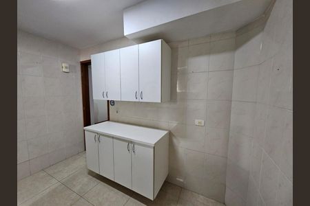 12_photo/94dcfb094f.5dca555eab175d52-ATLAS-16ebb787-6e9c-4a8a-af5b-7baa72b42128.jpg de casa à venda com 3 quartos, 63m² em Xaxim, Curitiba