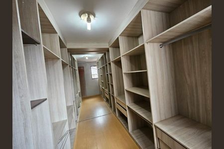 26_photo/94dcfb094f.5dca555eab175d52-ATLAS-8f7a8232-e632-4055-afba-fb7d47083188.jpg de casa à venda com 3 quartos, 63m² em Xaxim, Curitiba