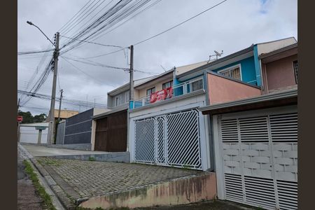 3_photo/94dcfb094f.5dca555eab175d52-ATLAS-c96fc158-152d-4e59-83ea-0baf651afcf9.jpg de casa à venda com 3 quartos, 63m² em Xaxim, Curitiba