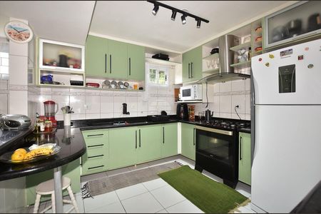 11_photo/94dcfb095f.826aa08d214c4ef3-ATLAS-a178b80b-4a60-4e5a-a50b-aa4fdc125ab8.jpg de casa à venda com 3 quartos, 155m² em Xaxim, Curitiba