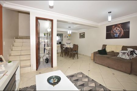 6_photo/94dcfb095f.826aa08d214c4ef3-ATLAS-ff0ddece-b0cf-4a94-a40b-098536d4aa2b.jpg de casa à venda com 3 quartos, 155m² em Xaxim, Curitiba