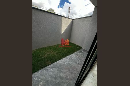 4_photo/94dcfb0a65.f9b2b990cc833aed-ATLAS-9ca99a26-8dee-40e4-80ad-186ecabf4164.jpg de casa à venda com 3 quartos, 99m² em Xaxim, Curitiba