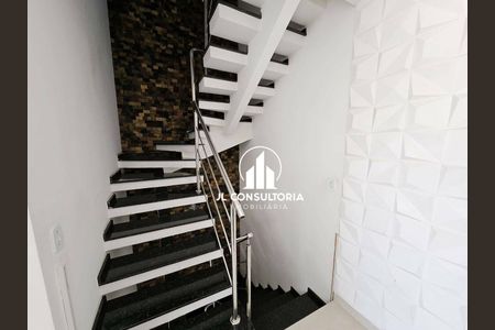 7_photo/94dcfb0a83.f59e4d6fcd9f41bb-ATLAS-052da208-8fef-4d21-94a2-bbc7e1d6d04b.jpg de casa à venda com 3 quartos, 240m² em Xaxim, Curitiba