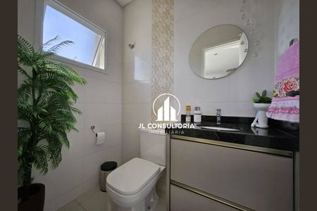 4_photo/94dcfb0a83.f59e4d6fcd9f41bb-ATLAS-261388f0-e0d5-43ca-9bee-39b3fbaba7f5.jpg de casa à venda com 3 quartos, 240m² em Xaxim, Curitiba