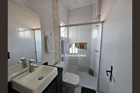 10_photo/94dcfb0a83.f59e4d6fcd9f41bb-ATLAS-551007b8-37e2-4ddf-a109-4397a424dd88.jpg de casa à venda com 3 quartos, 240m² em Xaxim, Curitiba