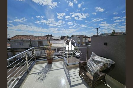 1_photo/94dcfb0a83.f59e4d6fcd9f41bb-ATLAS-d5b3ce00-1804-41fa-b7aa-bfbae185f3a5.jpg de casa à venda com 3 quartos, 240m² em Xaxim, Curitiba