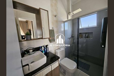 8_photo/94dcfb0a83.f59e4d6fcd9f41bb-ATLAS-e25a1a16-6ee4-433a-a9d8-3d95a6ad66bf.jpg de casa à venda com 3 quartos, 240m² em Xaxim, Curitiba