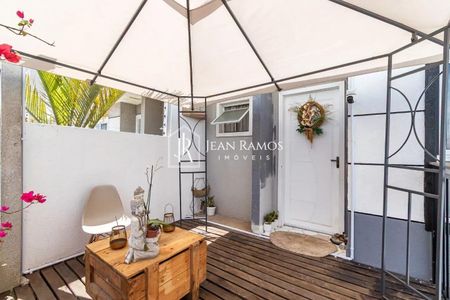 12_photo/94dcfb0a85.f861ecc718bdcbd7-ATLAS-82f0a6e9-6a5a-457a-a674-71ac1793a4e1.jpg de casa à venda com 3 quartos, 144m² em Xaxim, Curitiba