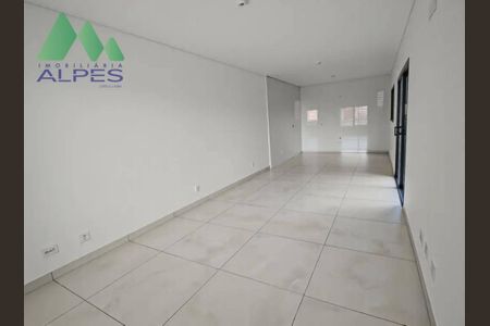 2_photo/94dcfb0ad9.0435190f6de6ffa1-ATLAS-6ff94bd7-3879-48d6-afe4-cacfa6a68e67.jpg de casa à venda com 3 quartos, 133m² em Xaxim, Curitiba