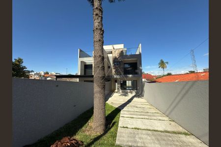 2_photo/94dcfb0b5b.564cdb012e563a53-ATLAS-08937dec-d171-4027-8c2c-ea9dbee91996.jpg de casa à venda com 3 quartos, 126m² em Xaxim, Curitiba