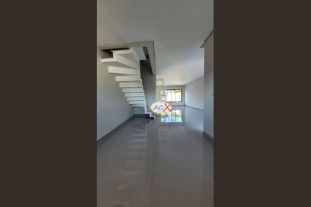 8_photo/94dcfb0b5b.94ae00d7283c9933-ATLAS-a8ba4256-0f8d-401c-a287-0edfb933b816.jpg de casa à venda com 3 quartos, 170m² em Xaxim, Curitiba